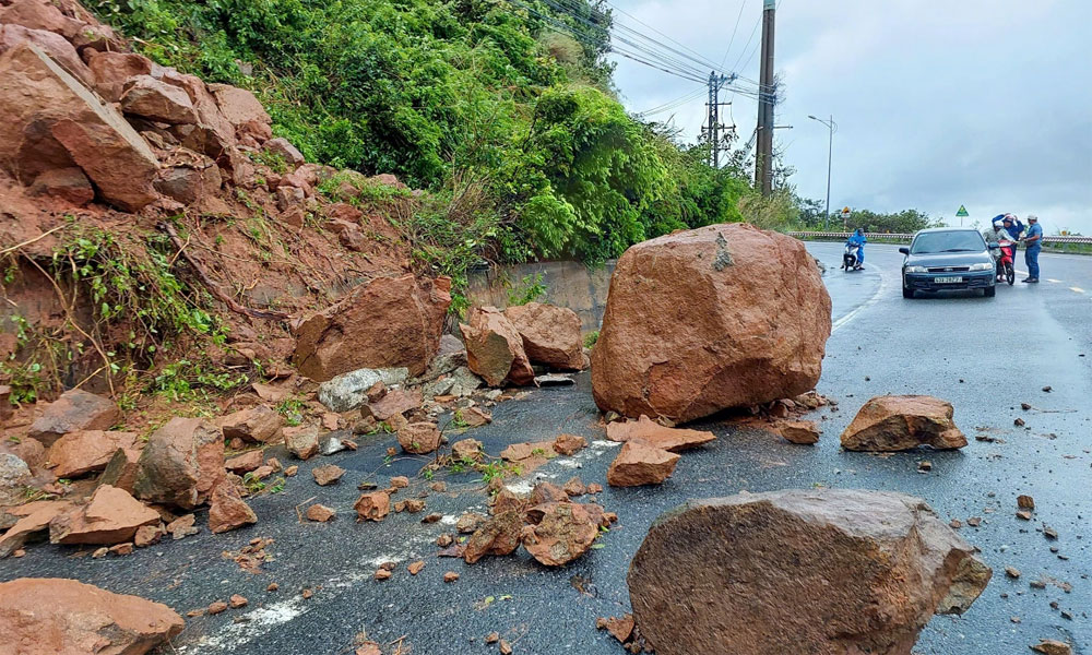 Storm Wutip lashes central localities, urgent response measures taken